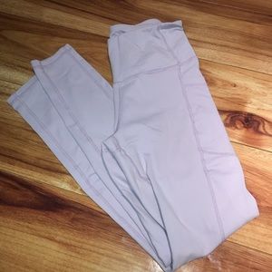 ETHOS Leggings in Lavender